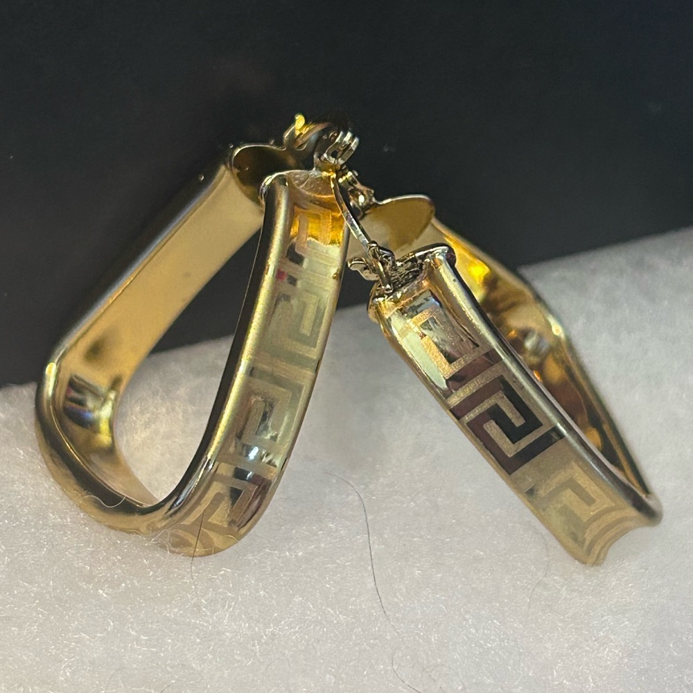 Greek Key Meander Pattern Gold Hoops - Picture 9 of 16